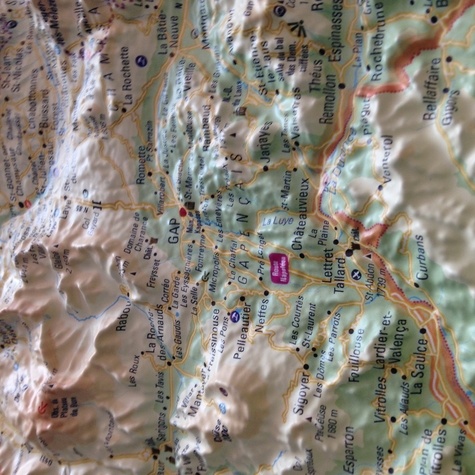 Carte en relief des Hautes Alpes