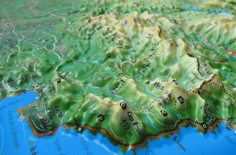 Carte en relief du massif de l'Esterel - Pays de Fayence