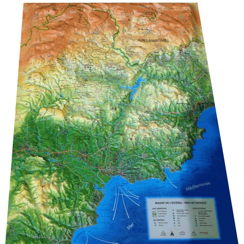 Carte en relief du massif de l'Esterel - Pays de Fayence