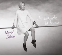 Je chevauche la brume