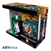 Demon slayer - pack mug 320 ml + keyring + cahier "tanjiro"