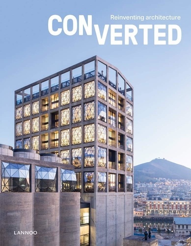 Agata Toromanoff - Converted reinventing architecture.