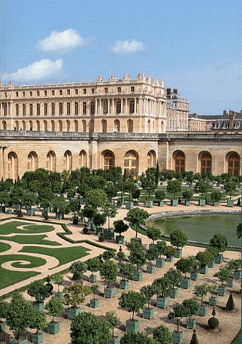 Alain Baraton - Walks in the Gardens and Grounds of Versailles.