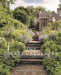  Anonyme - The secret gardeners.