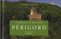 Châteaux et bastides en Périgord.pdf