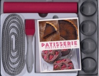  Hachette - Pâtisserie Master Class - Avec un livre de recettes, une chaîne de cuisson, un tapis de cuisson, 4 cercles et un pinceau.