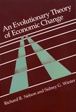 Richard R. Nelson et Sidney Winter - An Evolutionary Theory of Economic Change.