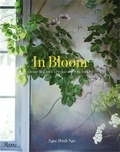  NGO NGOC MINH - In bloom : creating and living with flowers.