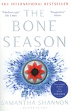 Samantha Shannon - The Bone Season Tome 1 : Now includes prequel, The Pale Dreamer.