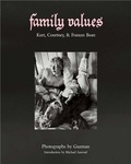  Guzman - Family Values: Kurt, Courtney, & Frances Bean /anglais.