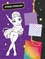  Hachette Jeunesse - Rainbow High star des podiums - Avec des stickers, des pochoirs, des motifs.