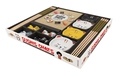  Larousse - Sushis chats - Coffret avec 4 coupelles, 4 repose-baguettes, 4 paires de baguettes et 1 livret de recettes.