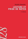 Brigitte Chevalier - Lecture et prise de notes.
