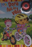 Kara McMahon - Dora fait du vélo.