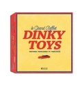 Jean-Michel Roulet et Maurizio Schifano - La grand coffret Dinky Toys - Voitures populaires et familiales. Le Grand Livre Dinky Toys Avec 2 voitures miniatures Fiat 600D et Volkswagen authentiques.