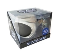 Blandine Pluchet - Space Mug - Mug thermo-réactif, avec le petit guide d'exploration de l'univers inclus.