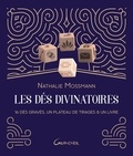 Nathalie Mossmann - Les dés divinatoires - 16 dés gravés, un plateau de tirages & un livre.