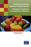  Collectif - Developing intercultural competence through education (Pestalozzi series No. 3).