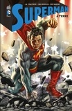 Joe Michael Straczynski et Chris Roberson - Superman - À terre - Intégrale.