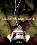 Julien Falsimagne - Disconnecting people.