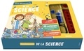 Mélanie Pérez et Alice Vettoretti - A la découverte de la science - Coffret avec 6 tubes à essai, 3 ballons, 1 entonnoir, 1 cuillère, 1 thermomètre, 1 loupe, 1 aimant, du papier filtre, 3 pipettes, 1 verre gradué.