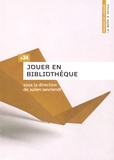 Julien Devriendt - Jouer en bibliothèque.