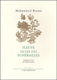 Fleuve Entre Des Funerailles