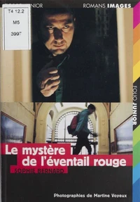 Le mystère de l'éventail rouge