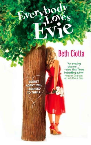 Beth Ciotta - Everybody Loves Evie.