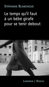 Le temps qu'il faut à un bébé girafe pour se tenir debout