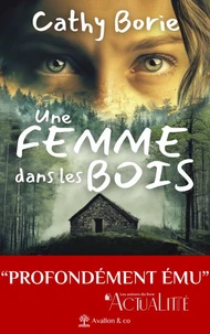 Une femme dans les bois