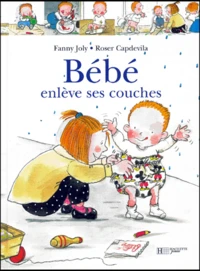 Bébé enlève ses couches