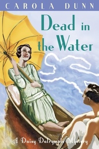 Carola Dunn - Dead in the Water.