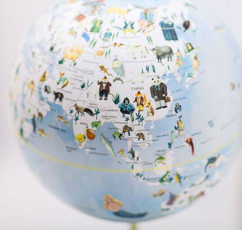 Globe terrestre bleu illustré