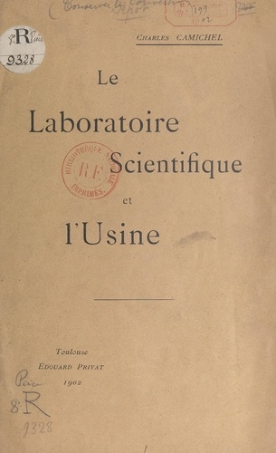 Le laboratoire scientifique et l'usine