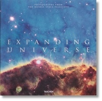 Charles F. Bolden Jr. et Owen Edwards - Expanding Universe - Photographs from the Hubble Space Telescope.
