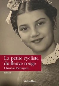 La petite cycliste du Fleuve Rouge