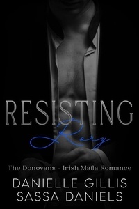  Danielle Gillis et  Sassa Daniels - Resisting Rory - The Donovans.