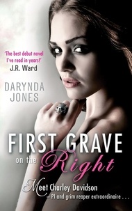 Darynda Jones - First Grave On The Right - Number 1 in series.