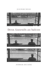 Deux fauteuils au balcon