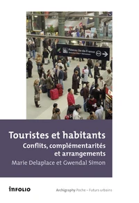 Touristes et habitants