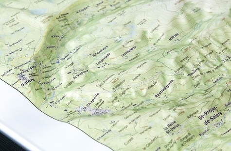 Carte en relief des Monts du Cantal. Plomb du Cantal, Puy Mary, Puy Griou