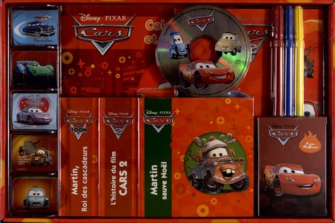  Disney - Coffret cars - 1 livre de jeux, 3 livres d'histoire, 1 livre de coloriage, 1 livret de carte, , 1 cd avec des histoires, des stickers.