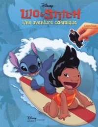  Disney - Lilo & Stitch - Une aventure cosmique, avec autocollants repositionnables.