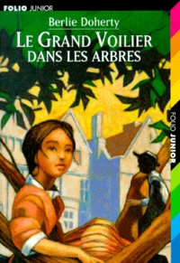 Le Grand Voilier Dans Les Arbres