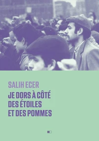 Je dors à côté des étoiles et des pommes