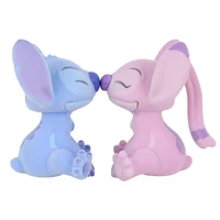 Figurine stitch et angel floqués s'embrassent - disney grand jester