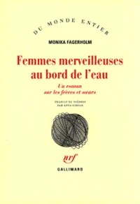 Femmes merveilleuses au bord de l'eau