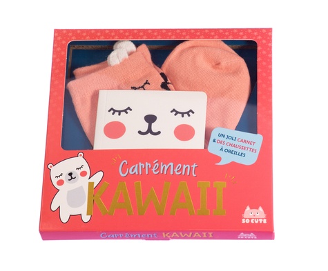 Carrément kawaii. Un joli carnet et des chaussettes à oreilles