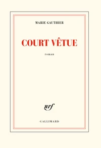 Court vêtue